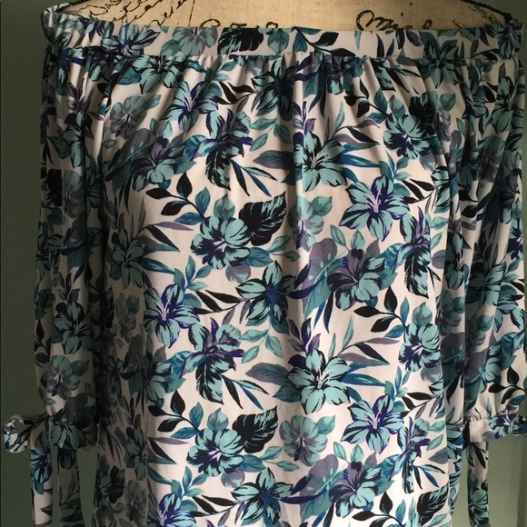 Sears Simply Styled Polyester Top Large - Picture 2 of 8